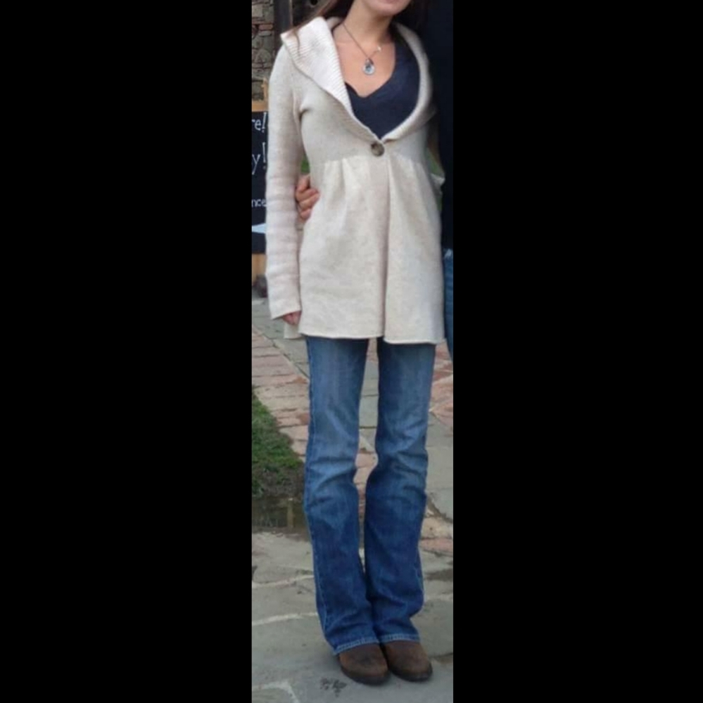 Like new cashmere sweater